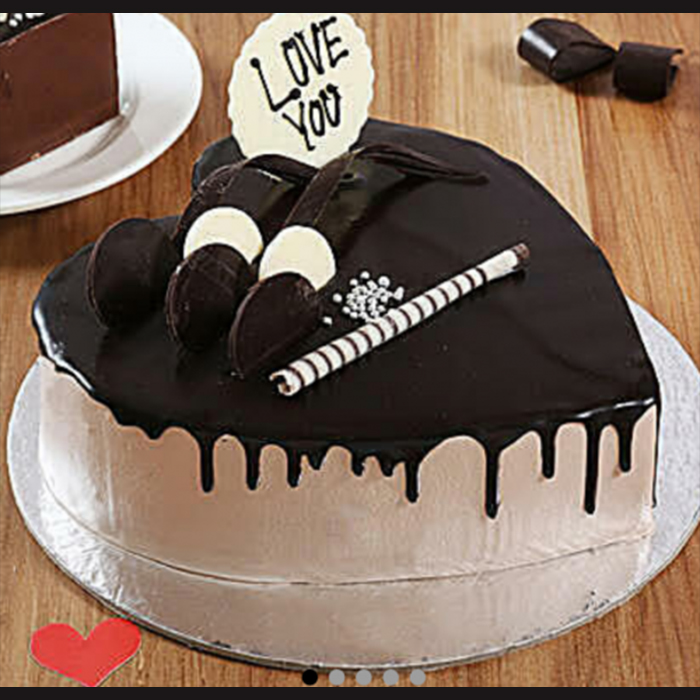 Black And White Love You Cake