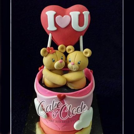 mini teddy love cake