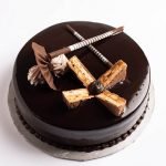 Snickers-Chocolate-Cake