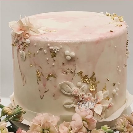 blush petite wedding cake