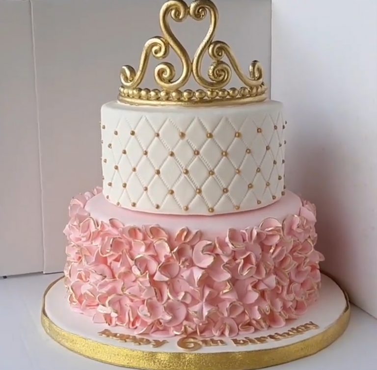 Crown Cake - Magnum Cakes - Best Customize Designer Cakes in Lahore